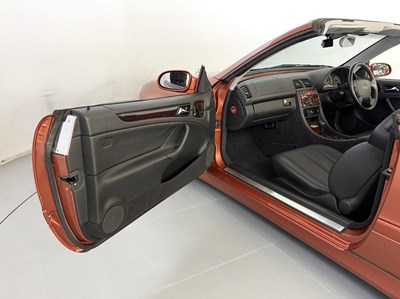 Lot 30 - 1999 Mercedes-Benz CLK320
