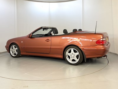 Lot 30 - 1999 Mercedes-Benz CLK320