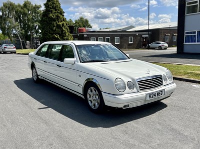 Lot 137 - 1999 Mercedes-Benz E240 Limousine