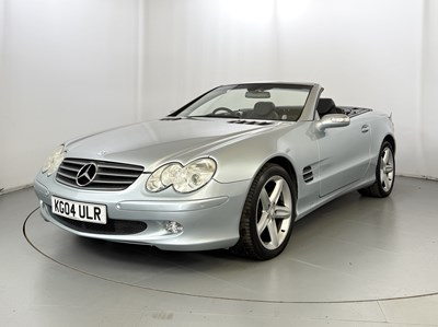 Lot 113 - 2004 Mercedes-Benz SL350