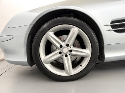 Lot 113 - 2004 Mercedes-Benz SL350
