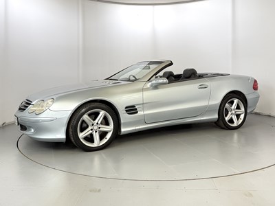 Lot 113 - 2004 Mercedes-Benz SL350