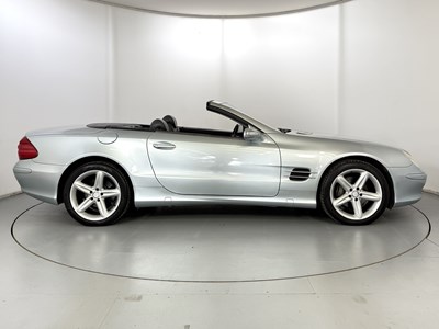 Lot 113 - 2004 Mercedes-Benz SL350