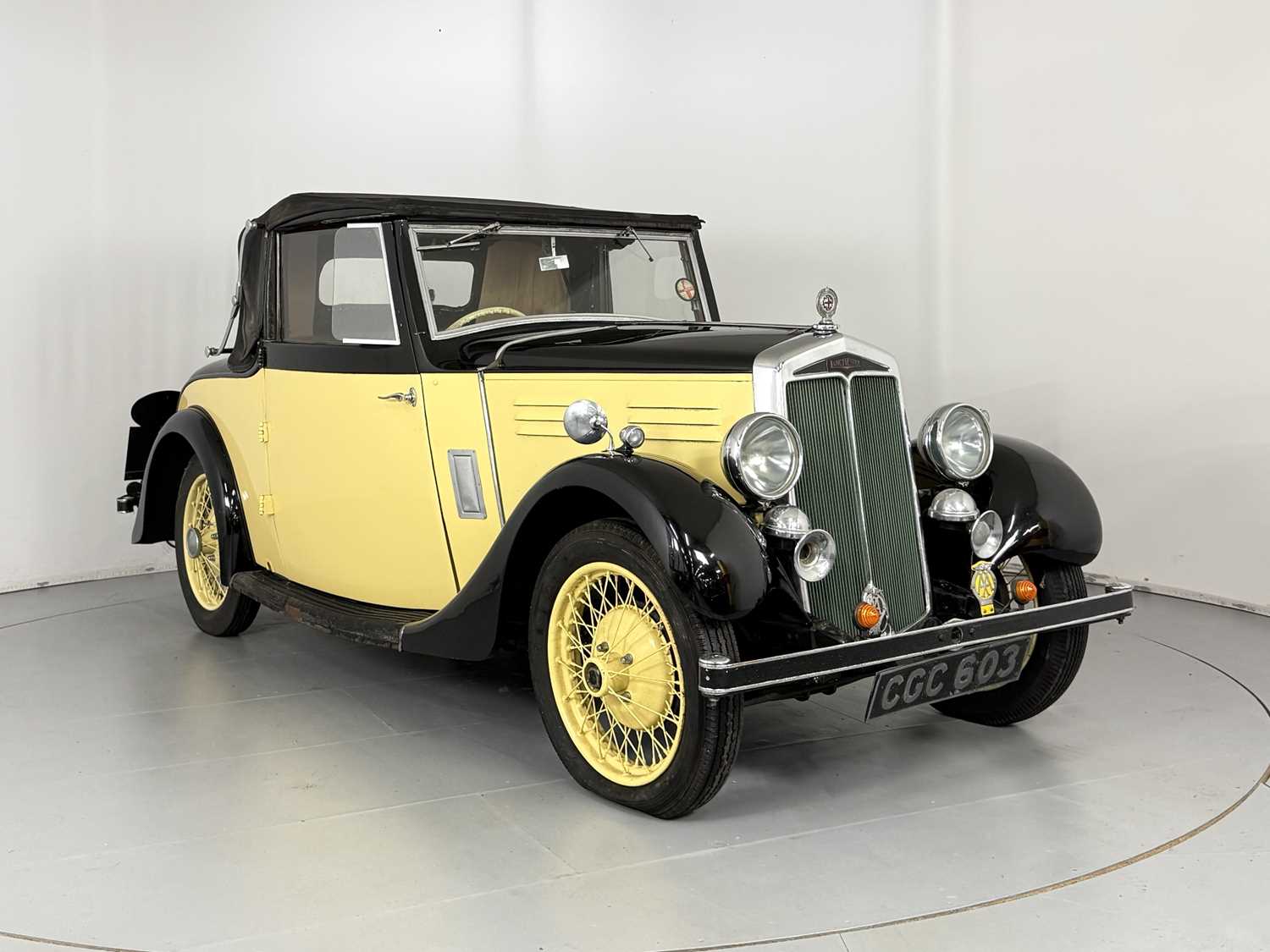 Lot 108 - 1935 Lanchester 10 Drophead Coupe - NO RESERVE