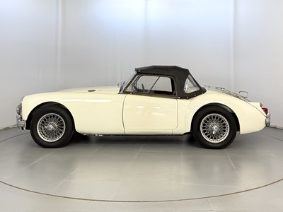 Lot 10 - 1959 MG A
