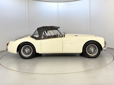 Lot 10 - 1959 MG A