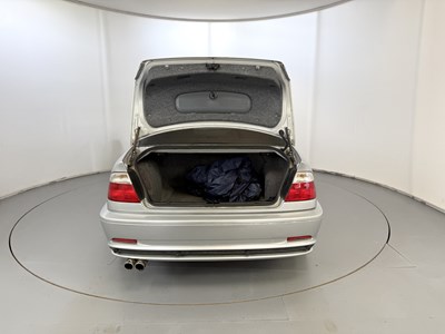 Lot 112 - 2002 BMW 325Ci