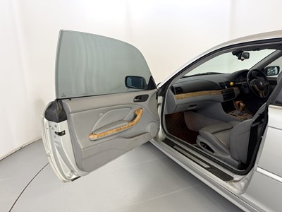Lot 112 - 2002 BMW 325Ci
