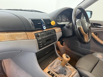 Lot 112 - 2002 BMW 325Ci