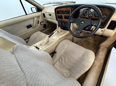 Lot 12 - 1989 Lotus Excel SE