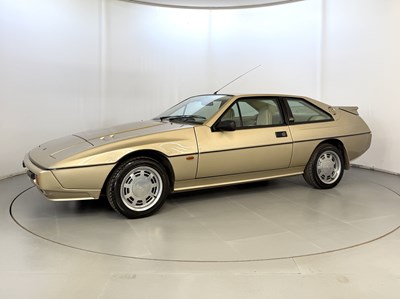 Lot 12 - 1989 Lotus Excel SE