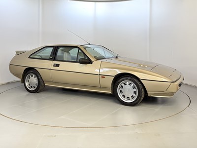 Lot 12 - 1989 Lotus Excel SE