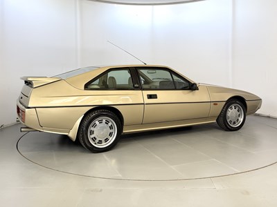 Lot 12 - 1989 Lotus Excel SE