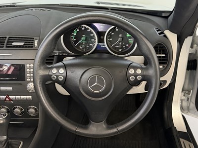 Lot 34 - 2005 Mercedes-Benz SLK200