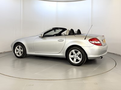 Lot 34 - 2005 Mercedes-Benz SLK200