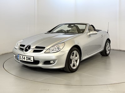 Lot 34 - 2005 Mercedes-Benz SLK200