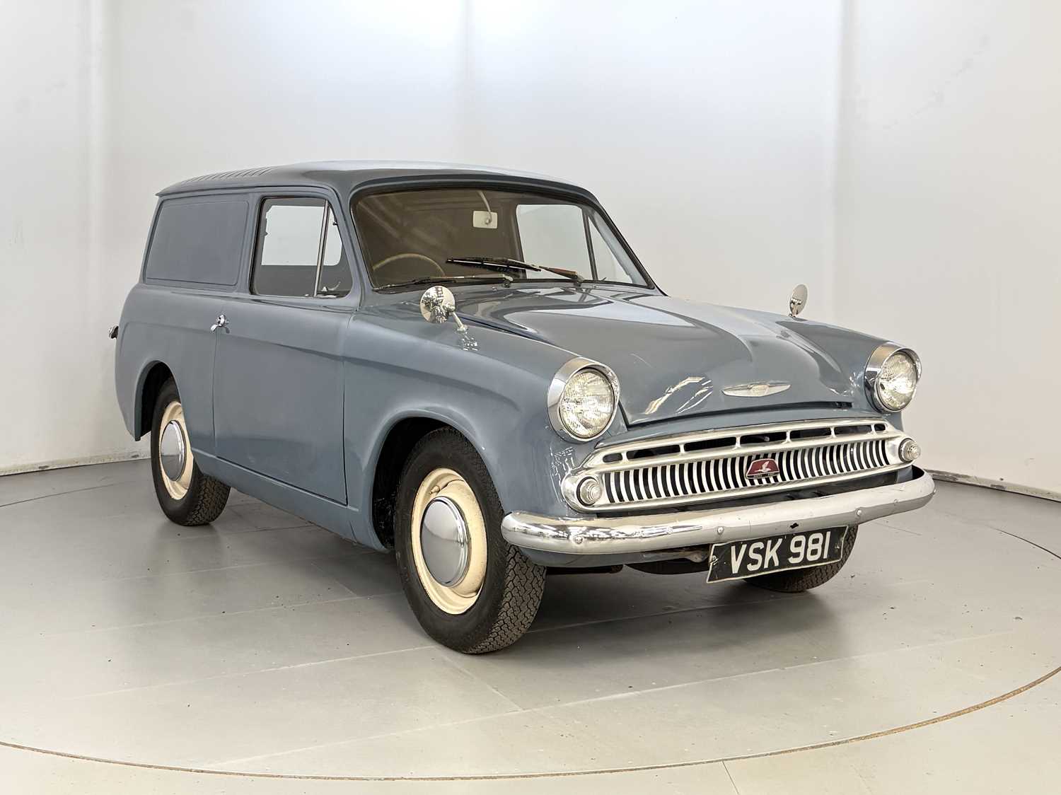 Lot 60 - 1960 Commer Cobb