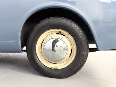 Lot 60 - 1960 Commer Cobb