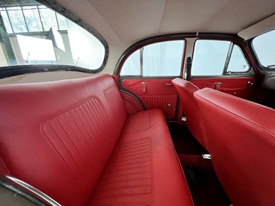 Lot 112 - 1968 Morris 1000 Saloon