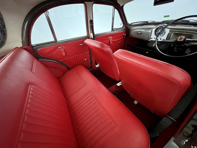 Lot 112 - 1968 Morris 1000 Saloon