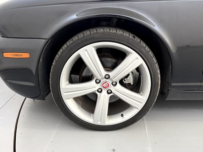 Lot 183 - 2008 Jaguar XJ Sport