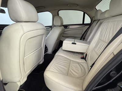 Lot 183 - 2008 Jaguar XJ Sport