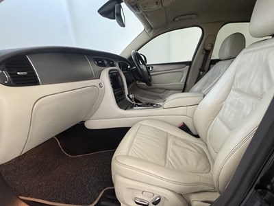 Lot 183 - 2008 Jaguar XJ Sport