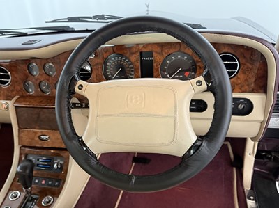 Lot 9 - 1996 Bentley Brooklands