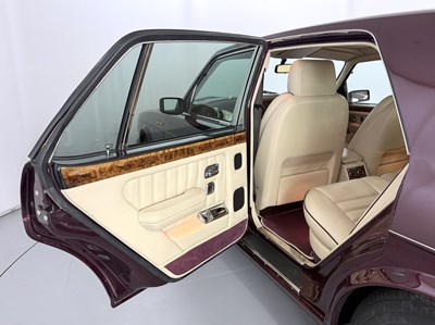 Lot 9 - 1996 Bentley Brooklands