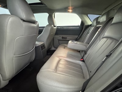 Lot 55 - 2007 Chrysler 300C