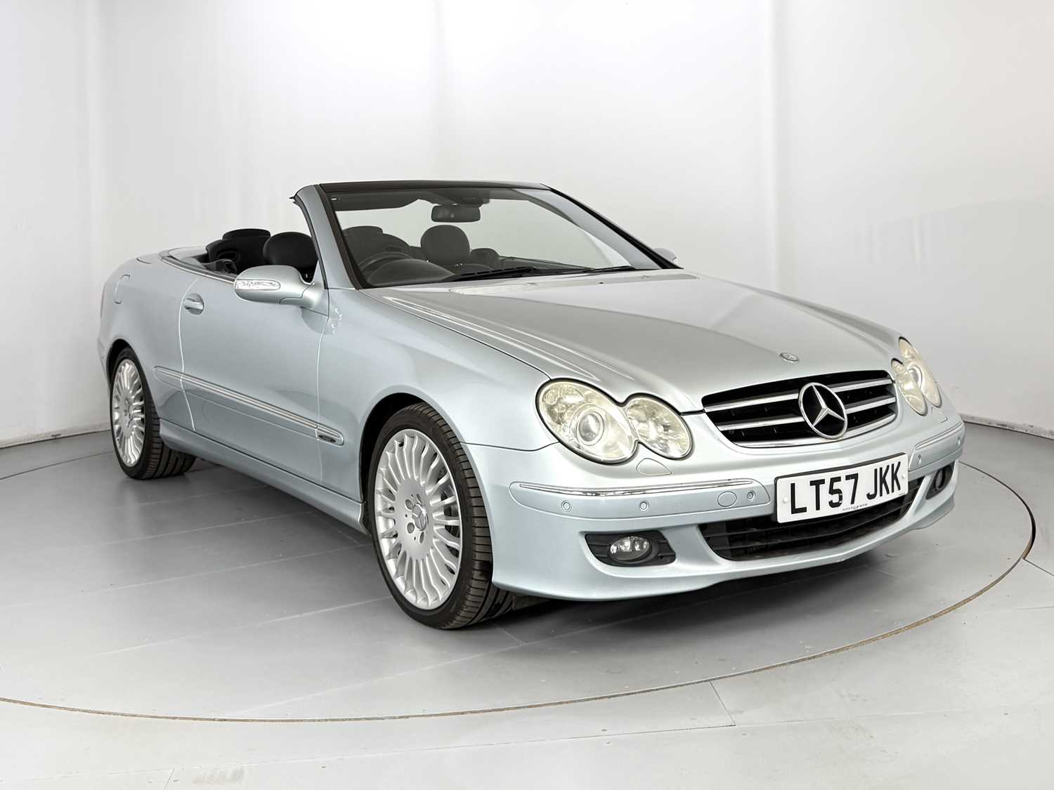 Lot 53 - 2007 Mercedes-Benz CLK280