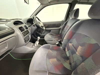 Lot 61 - 1999 Renault Clio - NO RESERVE