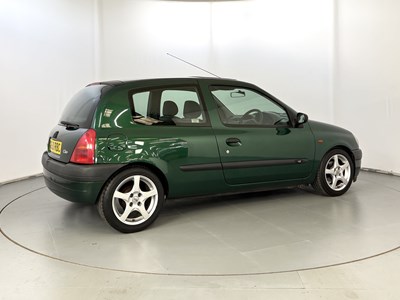 Lot 61 - 1999 Renault Clio - NO RESERVE