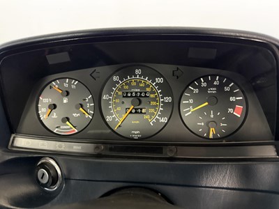 Lot 21 - 1983 Mercedes-Benz 280CE