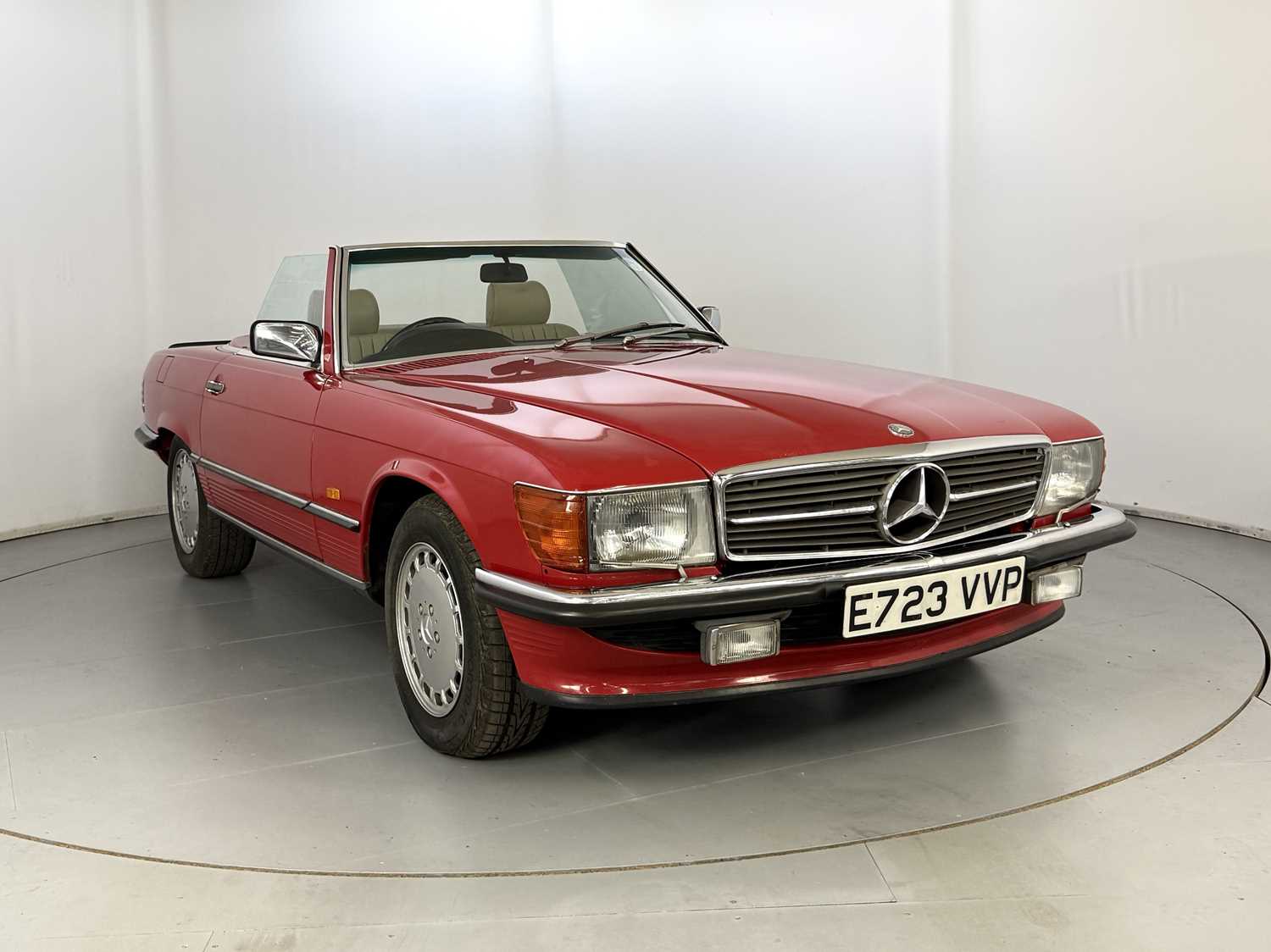 Lot 119 - 1988 Mercedes-Benz 420SL