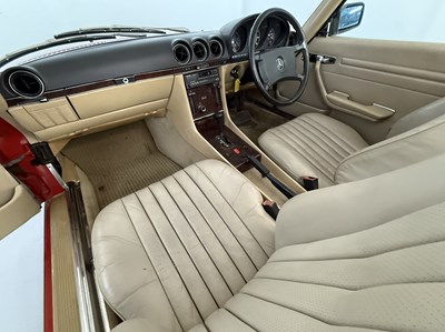 Lot 119 - 1988 Mercedes-Benz 420SL