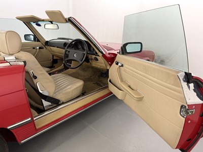 Lot 119 - 1988 Mercedes-Benz 420SL