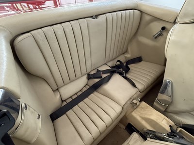 Lot 119 - 1988 Mercedes-Benz 420SL