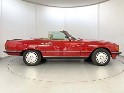 Lot 119 - 1988 Mercedes-Benz 420SL