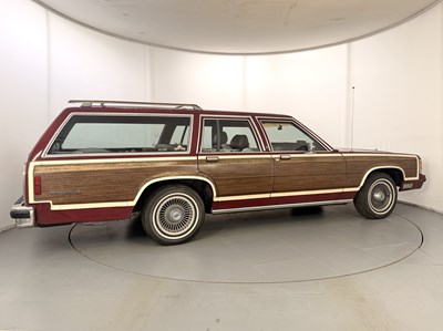 Lot 31 - 1988 Ford LTD Country Squire - NO RESERVE