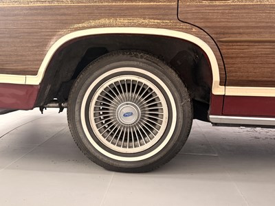Lot 31 - 1988 Ford LTD Country Squire - NO RESERVE