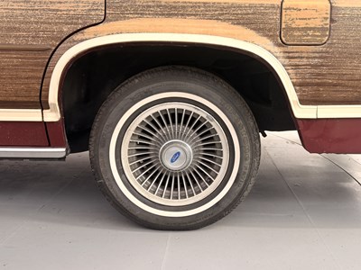 Lot 31 - 1988 Ford LTD Country Squire - NO RESERVE
