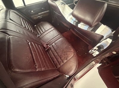 Lot 31 - 1988 Ford LTD Country Squire - NO RESERVE