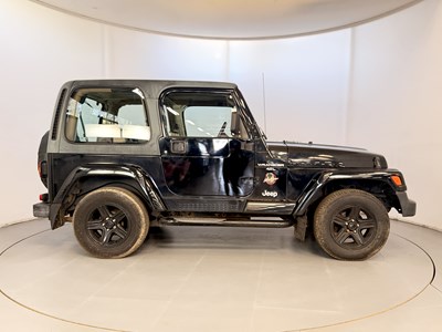 Lot 79 - 2000 Jeep Wrangler LTD