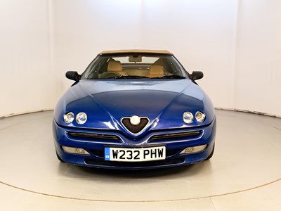 Lot 143 - 2000 Alfa Romeo Spider