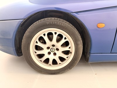 Lot 143 - 2000 Alfa Romeo Spider
