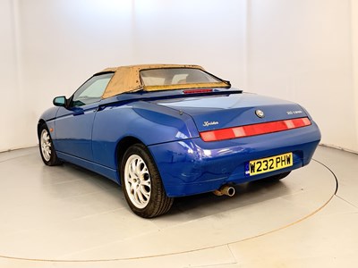 Lot 143 - 2000 Alfa Romeo Spider