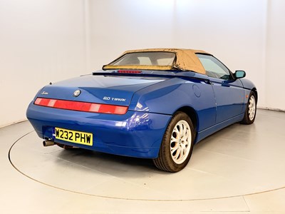 Lot 143 - 2000 Alfa Romeo Spider