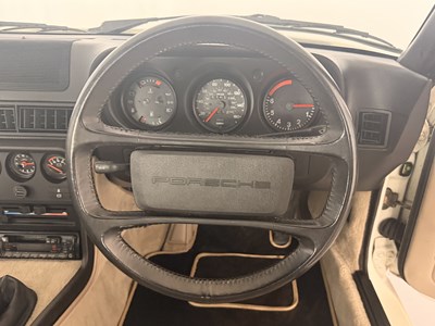 Lot 24 - 1986 Porsche 924S