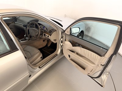 Lot 154 - 2004 Mercedes-Benz E320